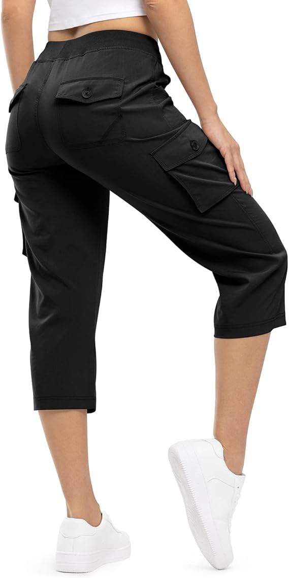 Women’s Cargo Capri Lightweight Hiking Pants 6 Pockets Quick Dry Casual Outdoor Trip Loose Shorts