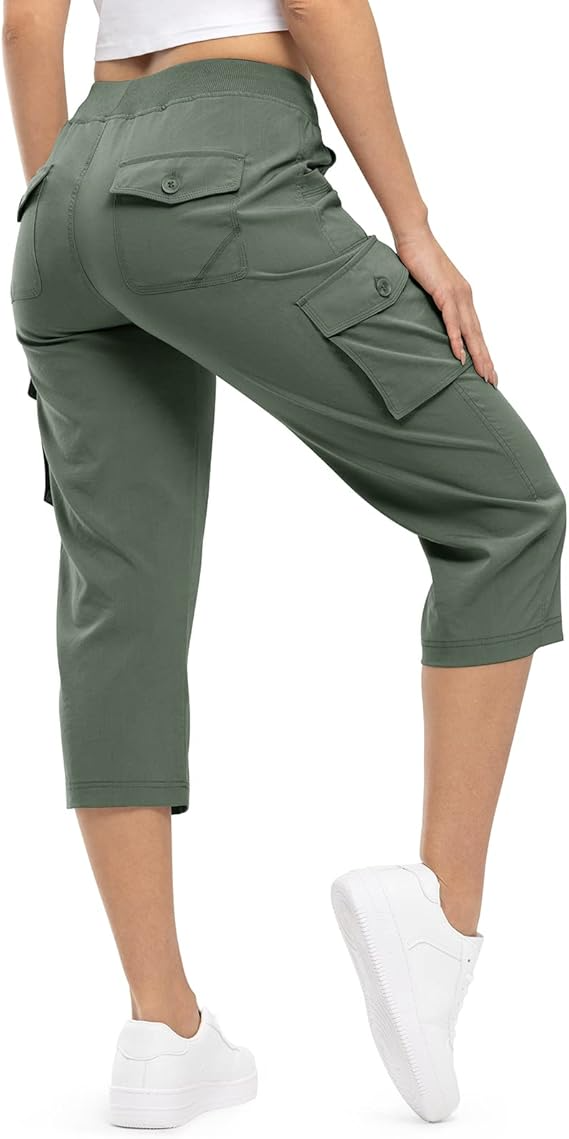 Women’s Cargo Capri Lightweight Hiking Pants 6 Pockets Quick Dry Casual Outdoor Trip Loose Shorts