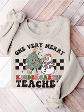 Retro Christmas Kindergarten Teacher Very Merry Teacher Christmas Kindergarten Teaching Print Casual Sweatshirt