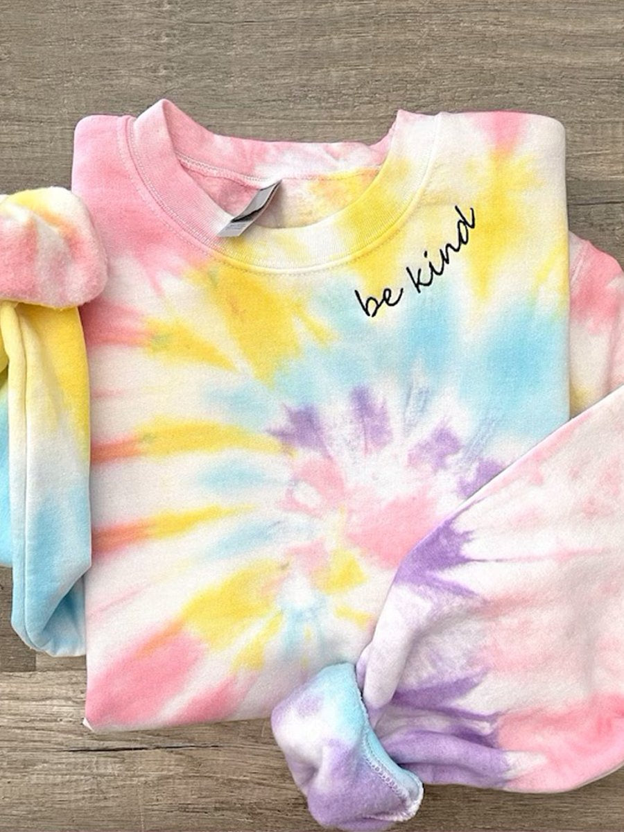 Women's Tie Dye Multicolor Be Kind Print Casual  Sweatshirt