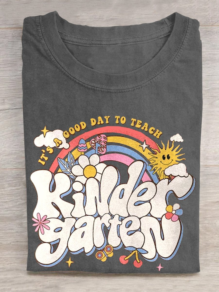 It¡¯s A Good Day To Teach Kindergarten T-shirt